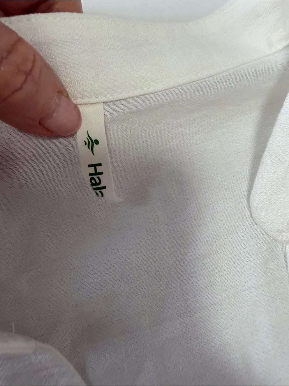 HALARA White Lightweight Collared Blouse - Picture 5 of 9